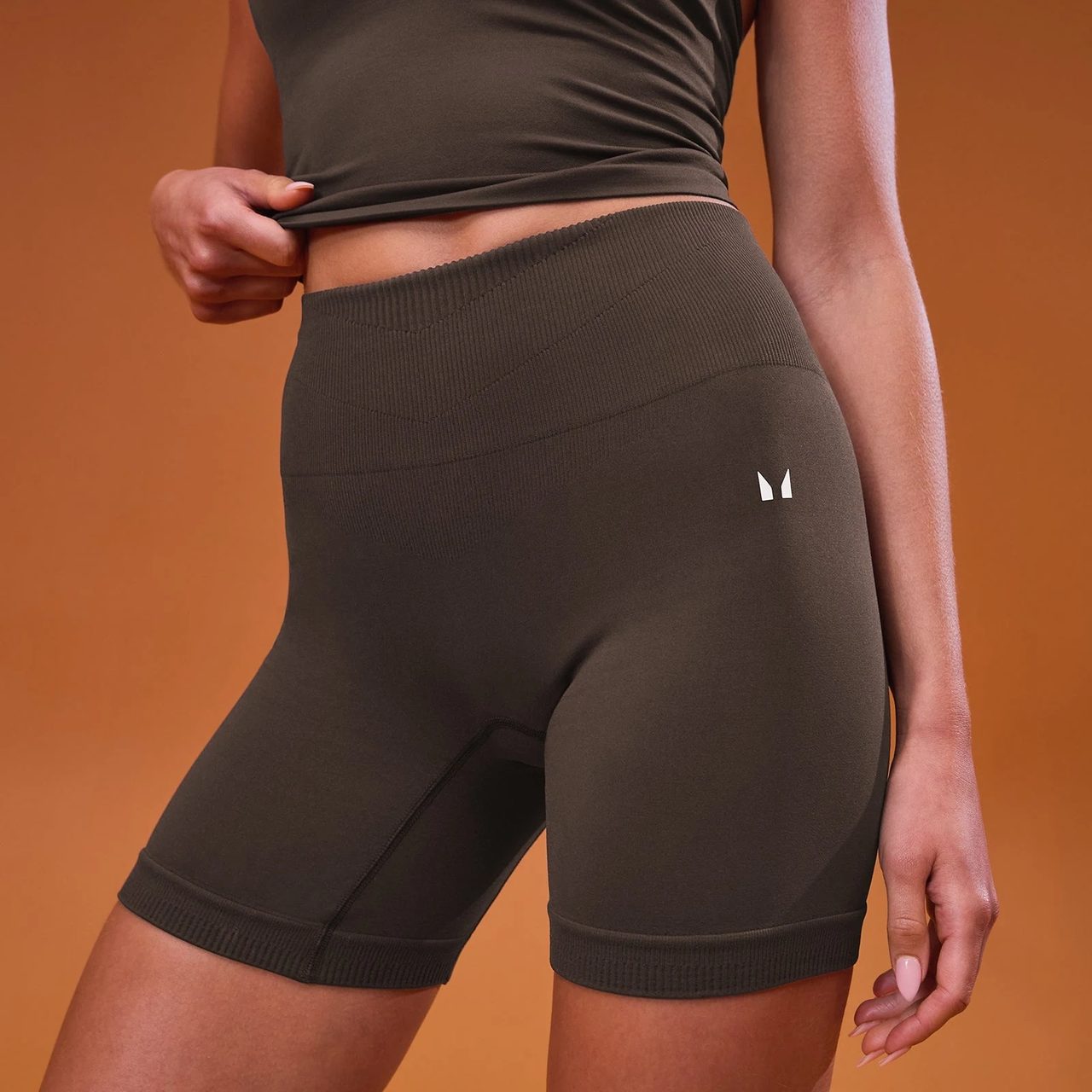 MP Damen Tempo Seamless Scrunch Shorts – Kakao - XS · MyProtein · Myprotein · Produktbild